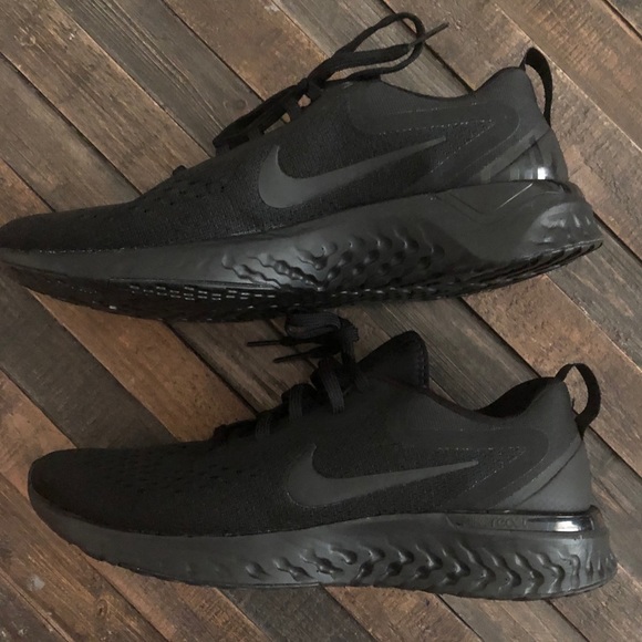 Nike Shoes - Brand NEW Nike Odyssey React Women’s  Size 9